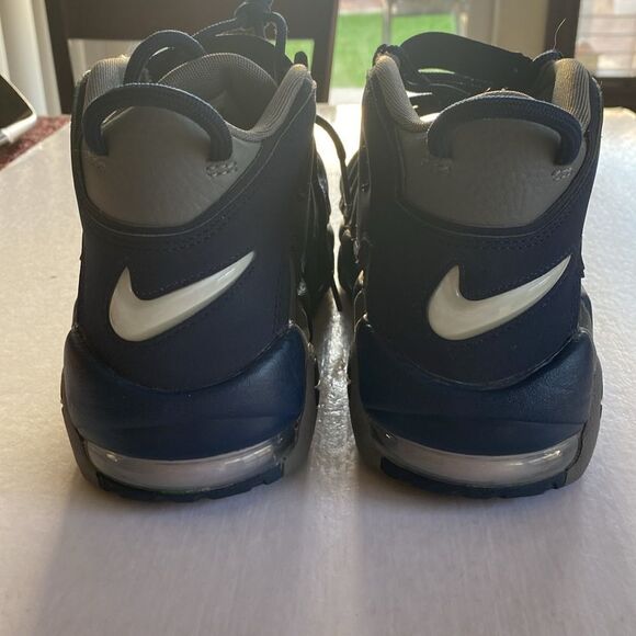 NIKE AIR More Uptempo Men’s Gray/ Navy Leather Upper Shoes 921948-003 Size 8.5US - Picture 3 of 8